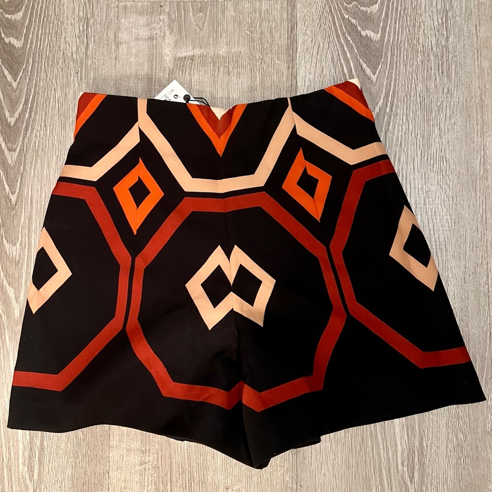 Zara High Waisted Geometric Print Shorts - Picture 2 of 5
